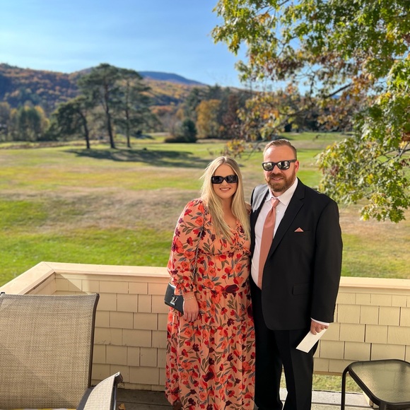 Meet your Posher, Julie - Picture 1 of 1